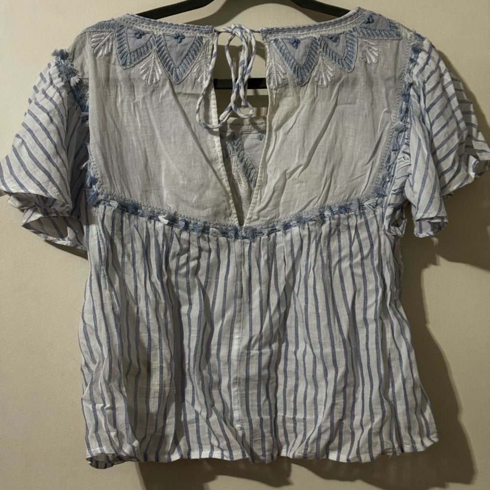 Anthropologie light Blue Striped Flutter Sleeve Embroidered Women’s Top xs - Picture 5 of 6